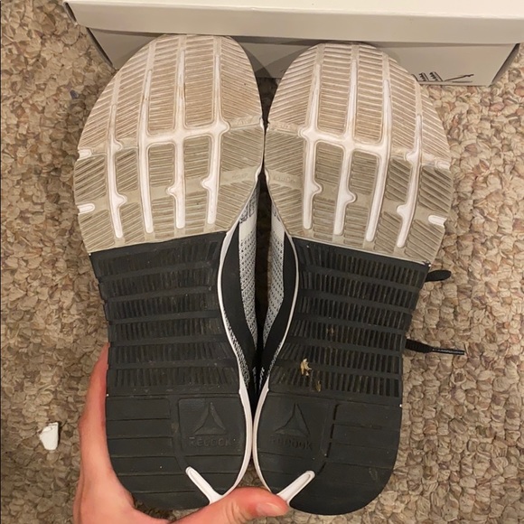 black reebok’s - Picture 2 of 2